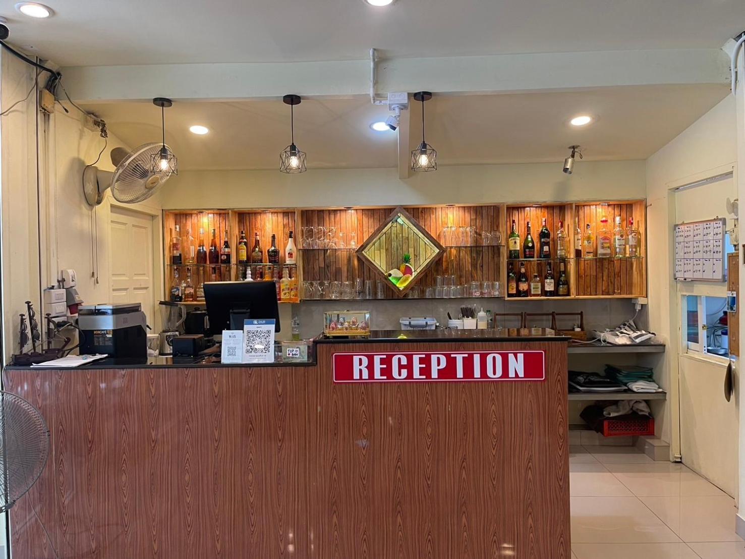 Malee Guesthouse And Restaurant Pattaya Zewnętrze zdjęcie