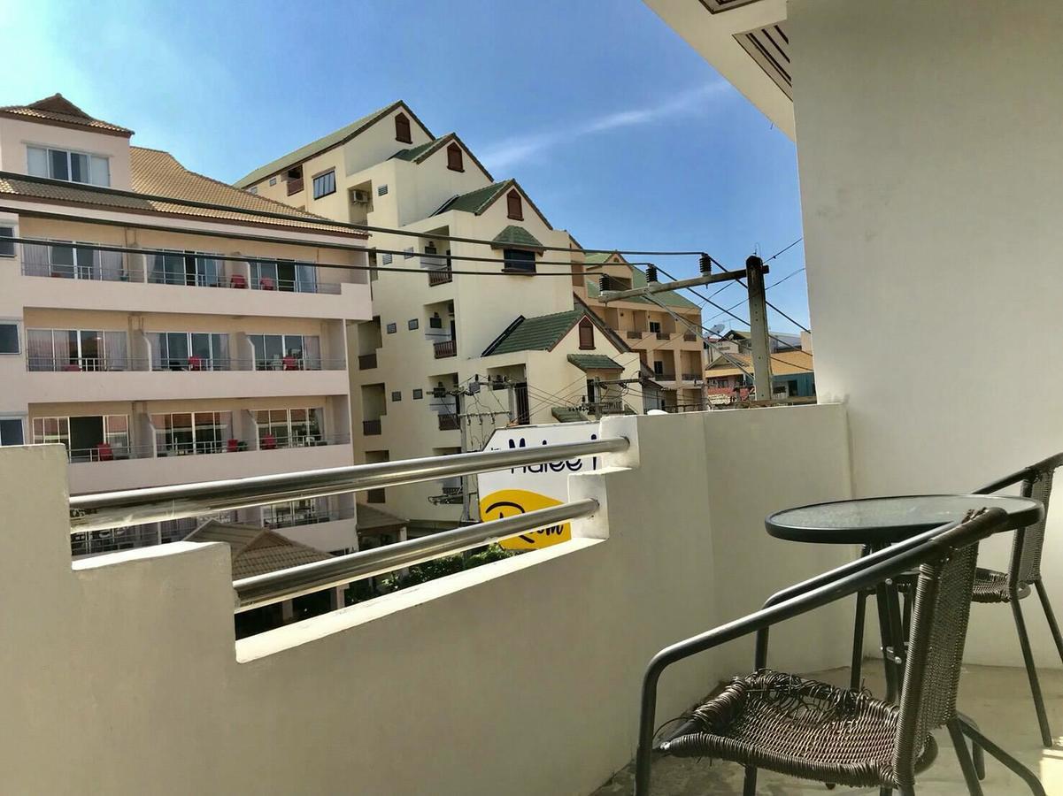 Malee Guesthouse And Restaurant Pattaya Zewnętrze zdjęcie