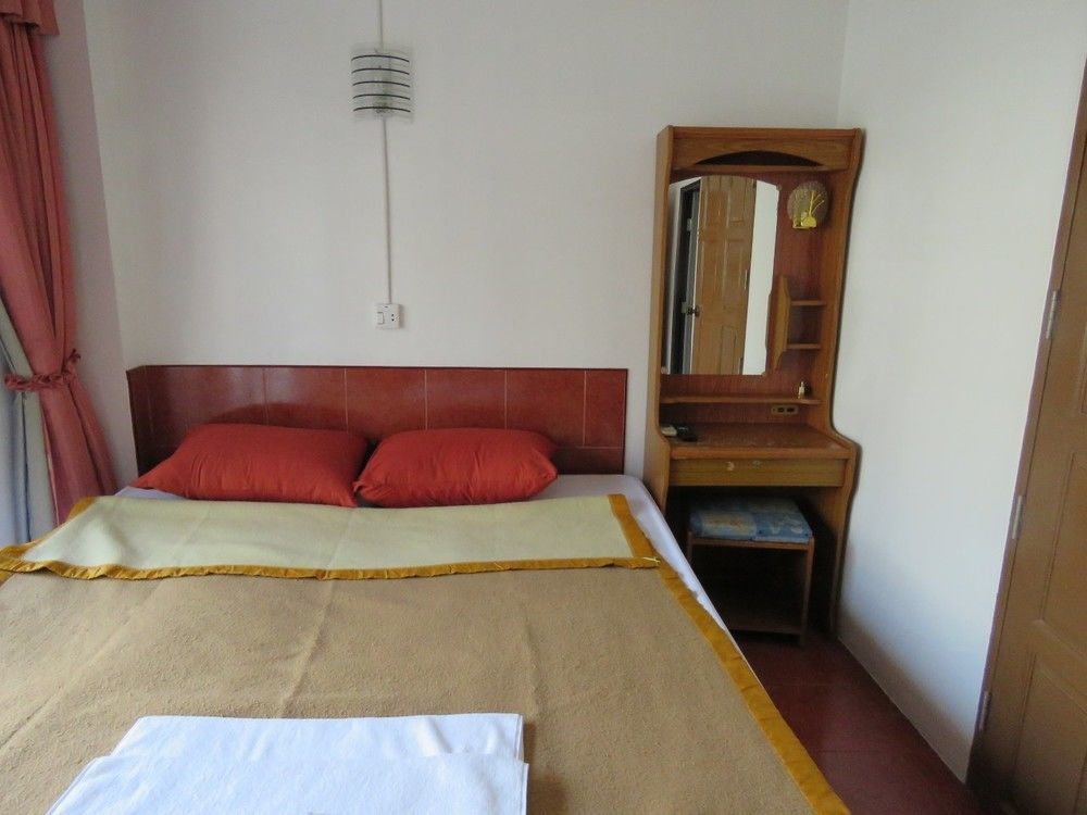 Malee Guesthouse And Restaurant Pattaya Zewnętrze zdjęcie