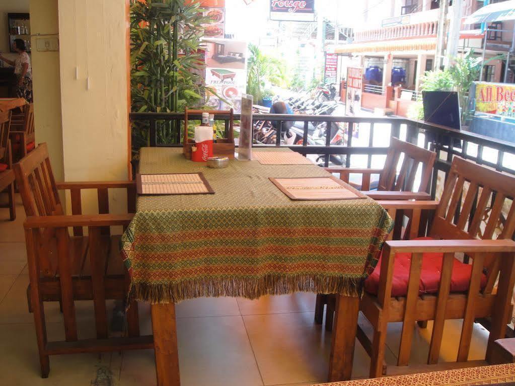 Malee Guesthouse And Restaurant Pattaya Zewnętrze zdjęcie